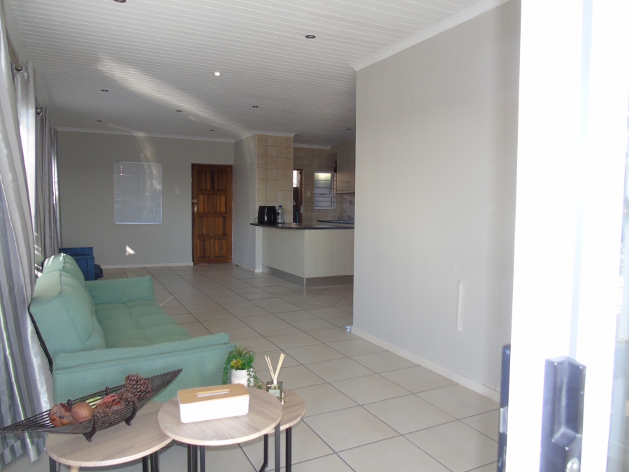 To Let 3 Bedroom Property for Rent in Beacon Bay Eastern Cape